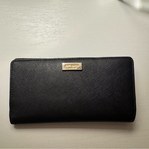 kate spade Handbags - Kate Spade Bifold Wallet